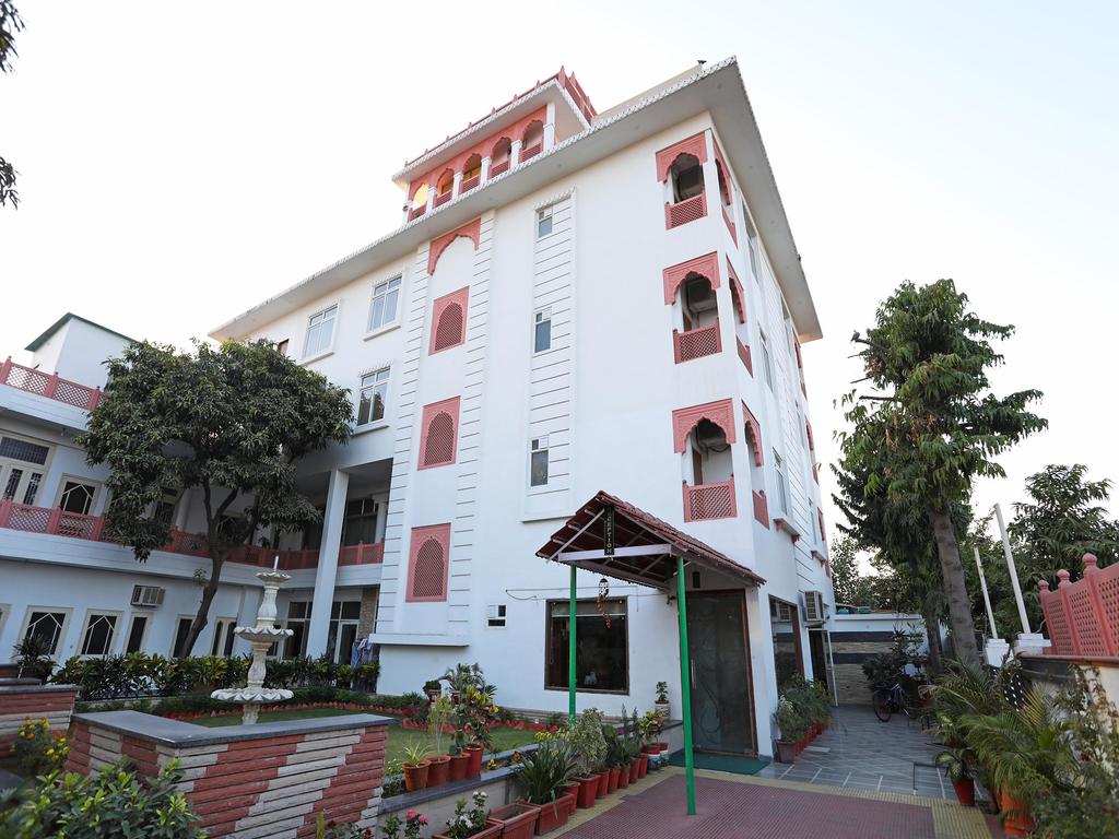 Hotel Triveni Residency,Lalkothi,3 star