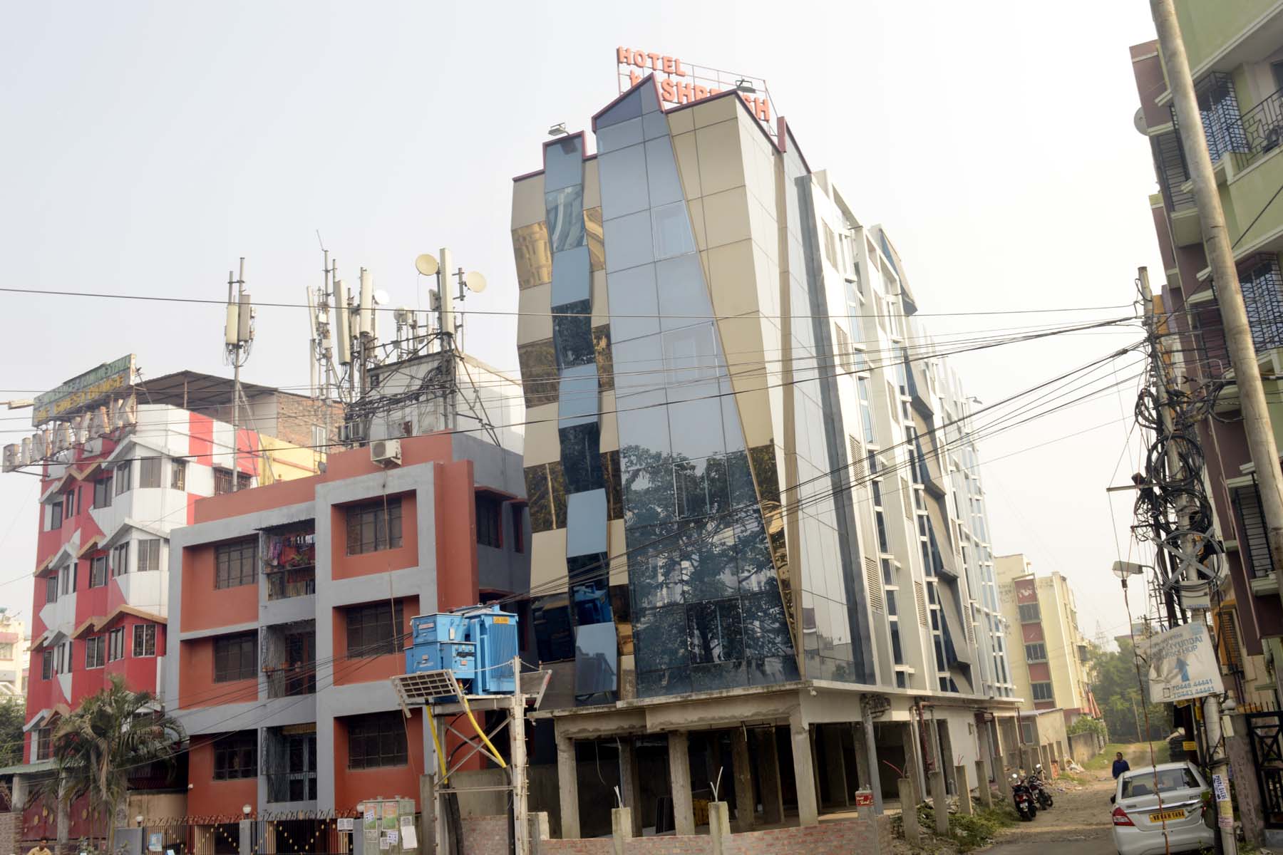 Hotel Shreesh,Mukundapur,2 star