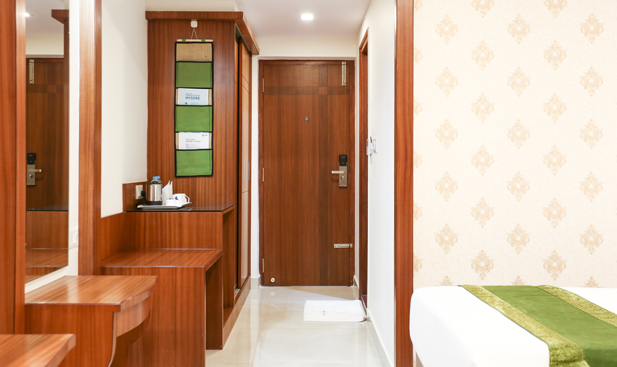 treebo premium akshaya mahal inn