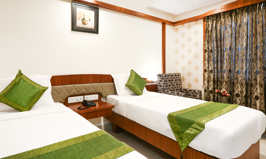 treebo premium akshaya mahal inn