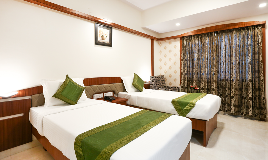 treebo premium akshaya mahal inn