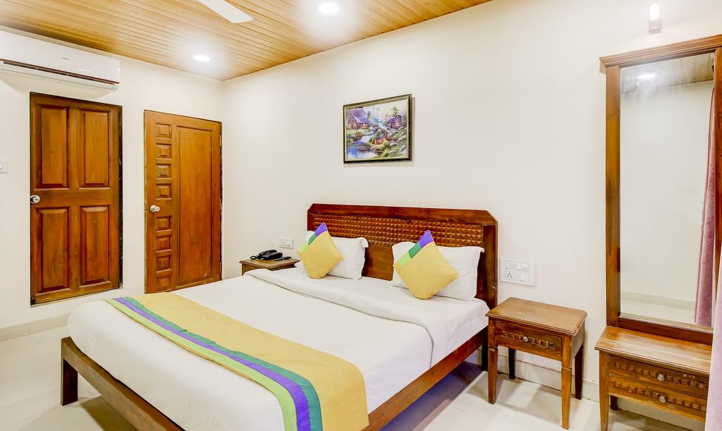 itsy hotels the new hill retreat near mahabaleshwar state transport bus station