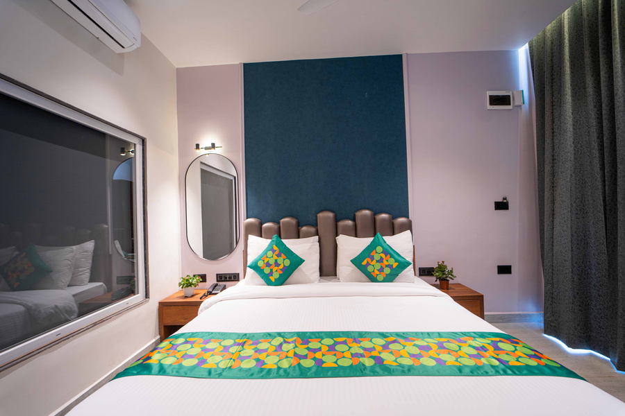 treebo winter town venna lake