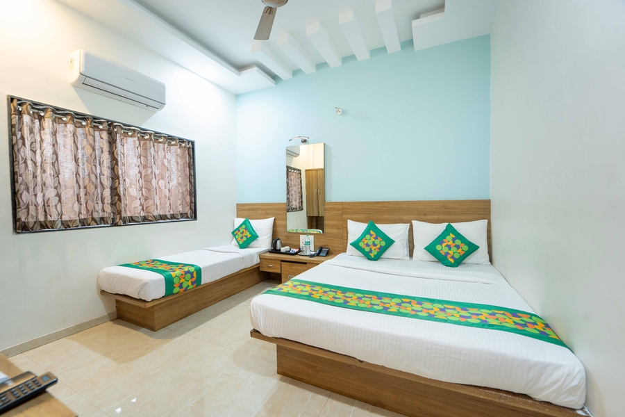 treebo winter town venna lake