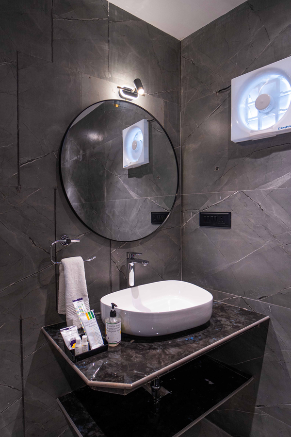 treebo winter town venna lake