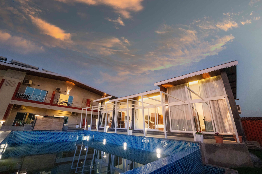 treebo winter town venna lake