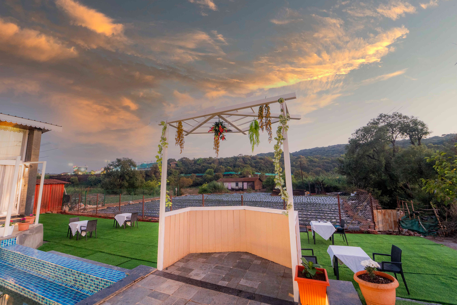 treebo winter town venna lake