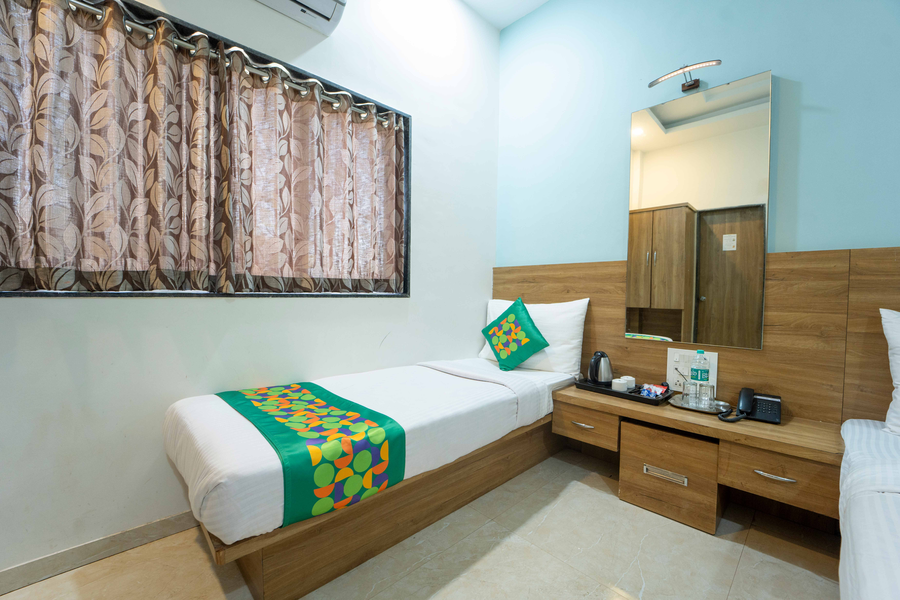 treebo winter town venna lake