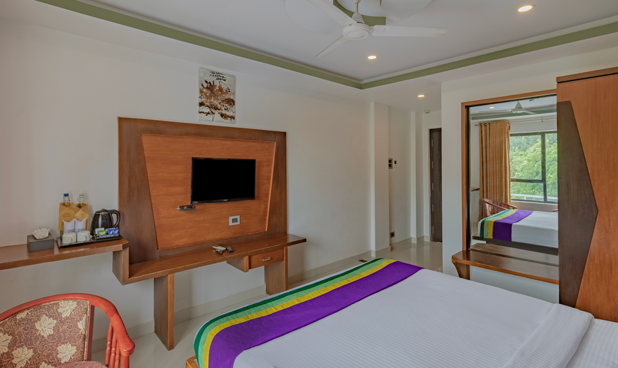 treebo premium palmyra milford 2 km from alleppey beach