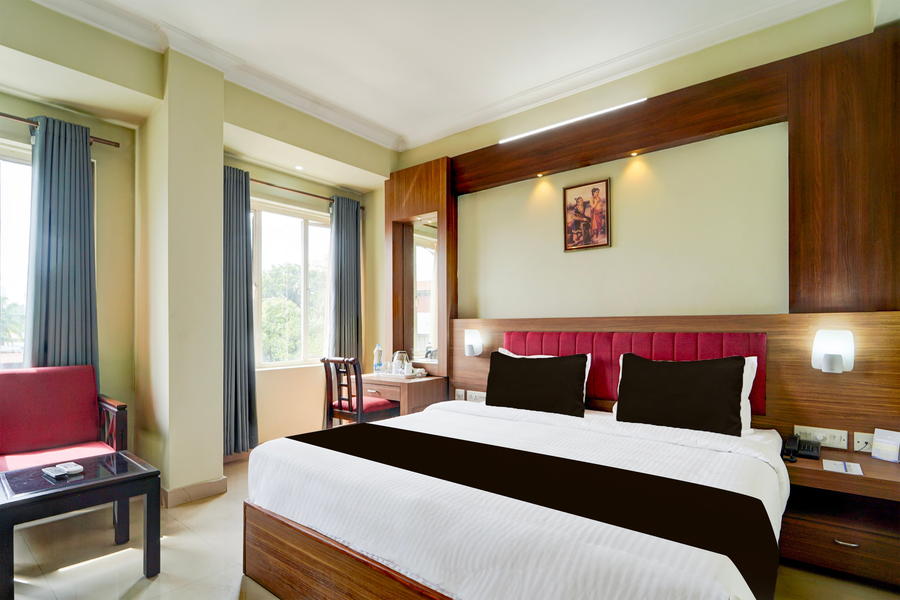 super townhouse mg road trivandrum formerly nandanam park