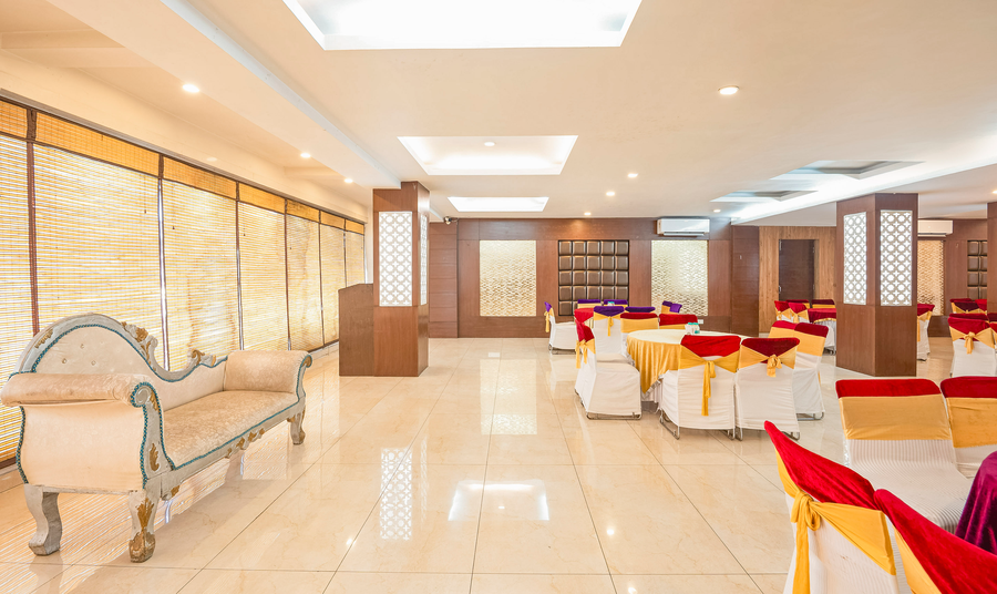 treebo grand legacy elite with roof top cafe