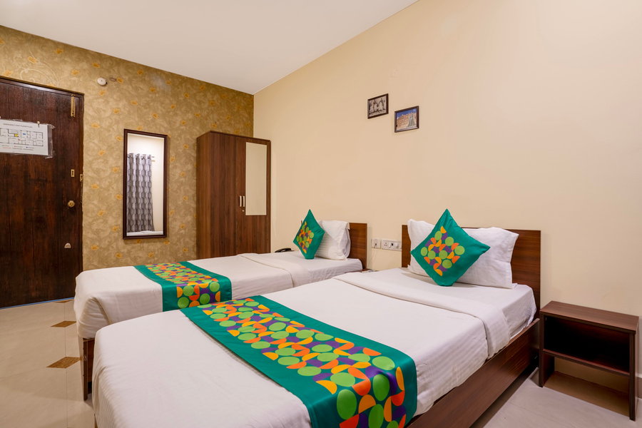 treebo srico banjara hills