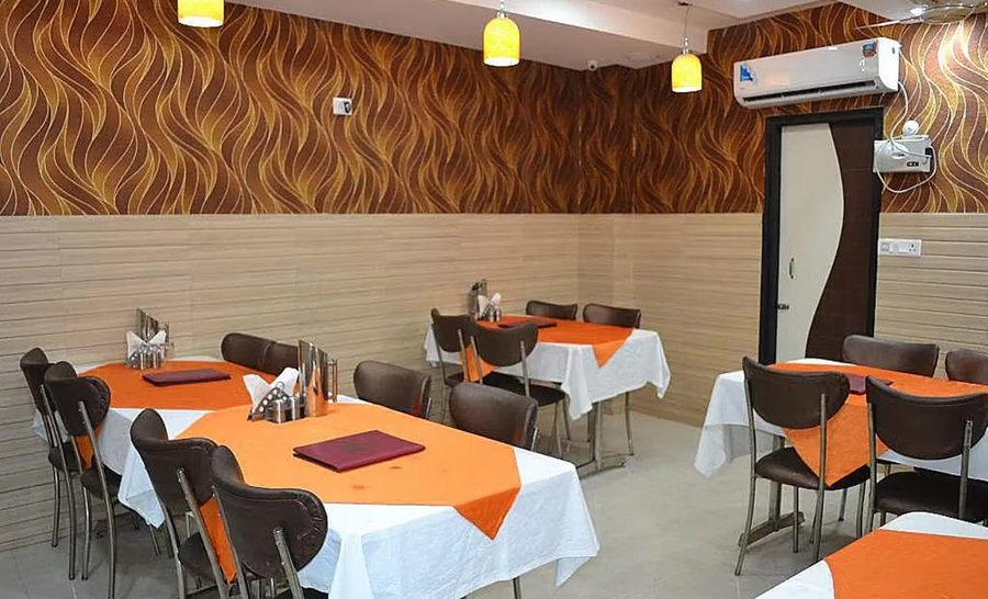 Jigyasa Palace By Mayda Hospitality Pvt. Ltd,Rakabganj,3 star