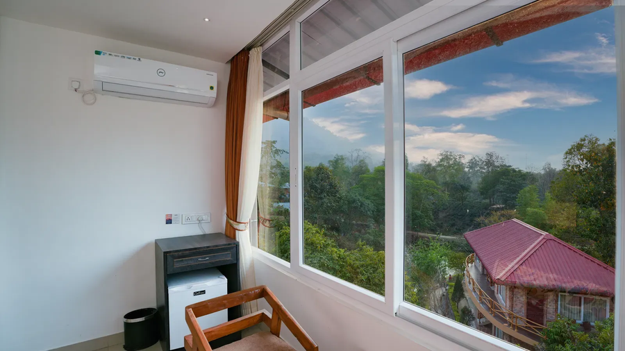 summit green village lake resort and spa kaziranga