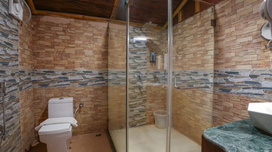 summit green village lake resort and spa kaziranga