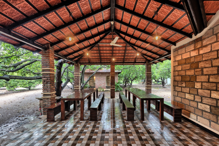 aaranya resort