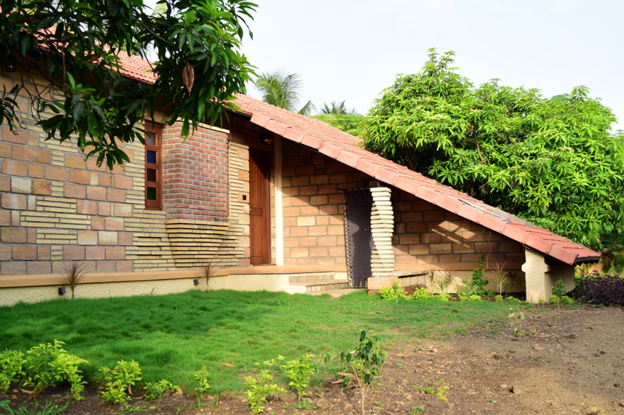 aaranya resort