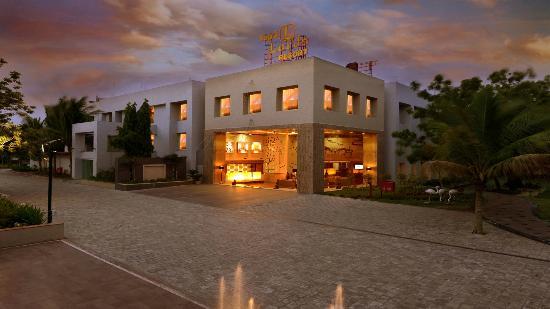 Top3 Lords Resort Bhavnagar - Pure Veg