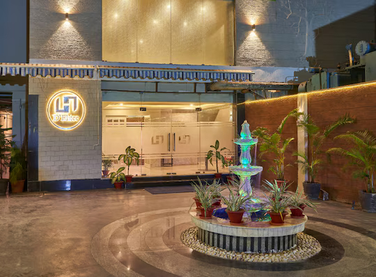 Hotel Hindustan International Bhubaneswar,Kharvela Nagar,4 star