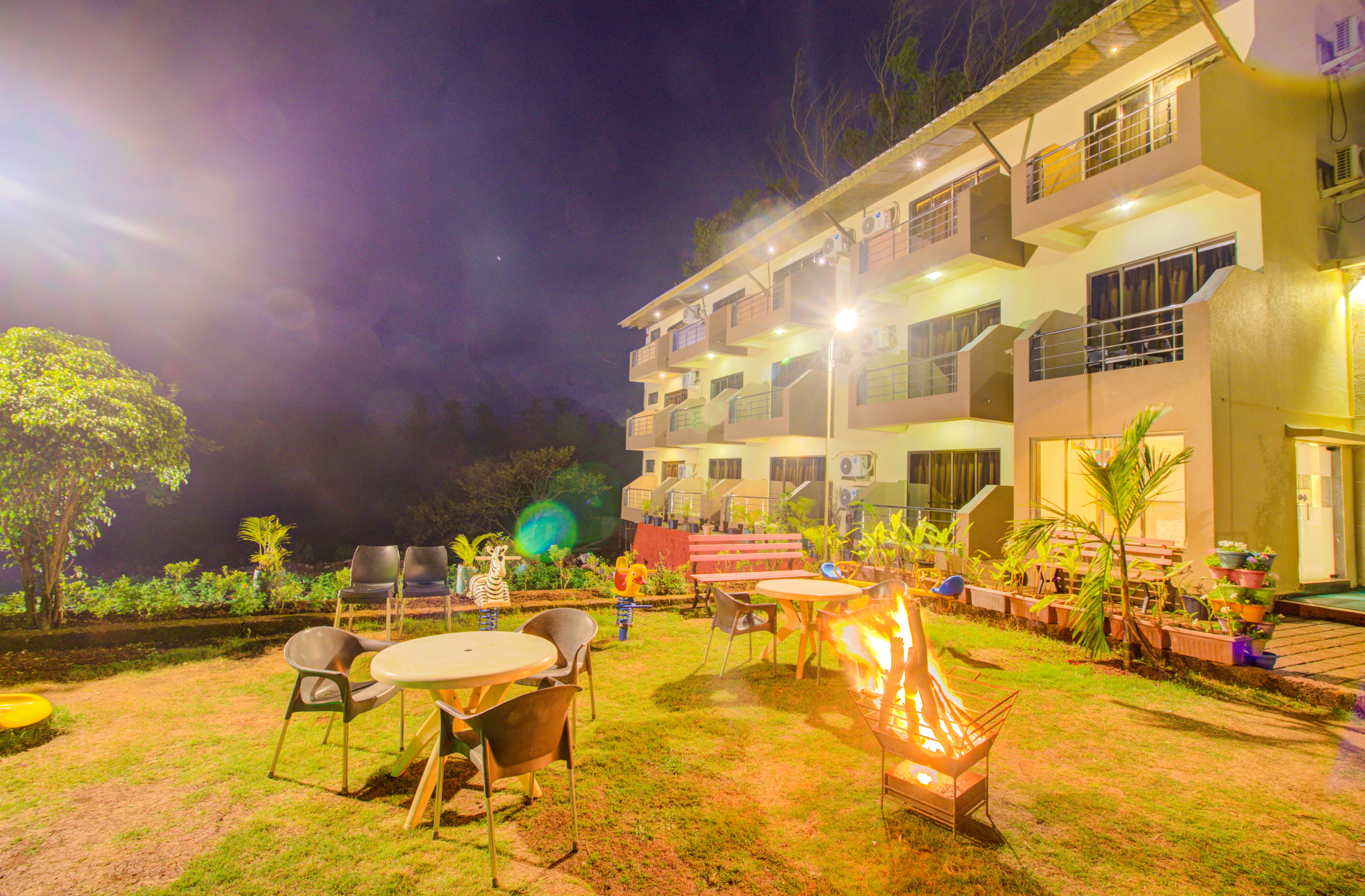 Hirkani Garden Resort,Panchgani - Mahabaleshwar Road,3 star