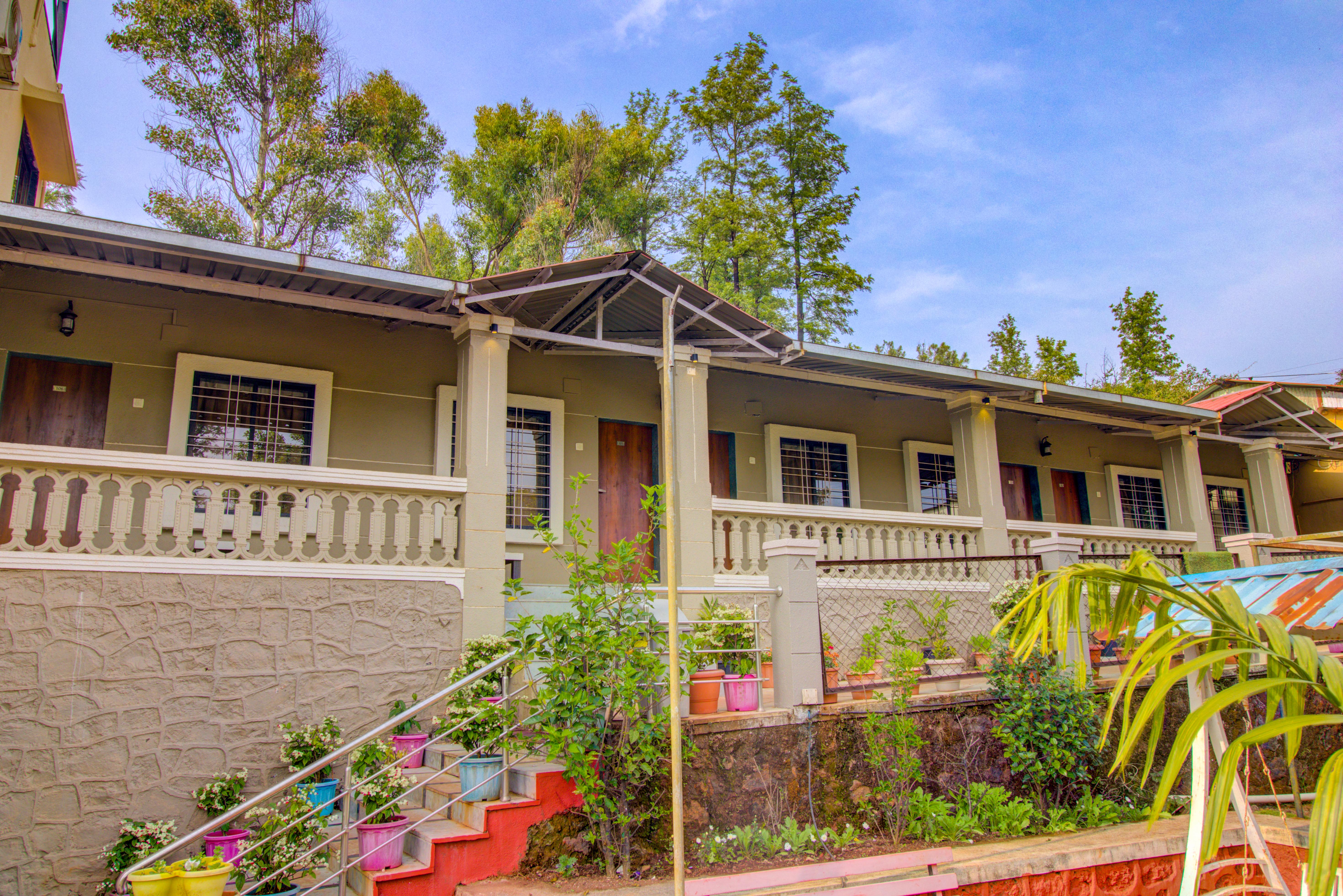 Hirkani Garden Resort,Panchgani - Mahabaleshwar Road,3 star