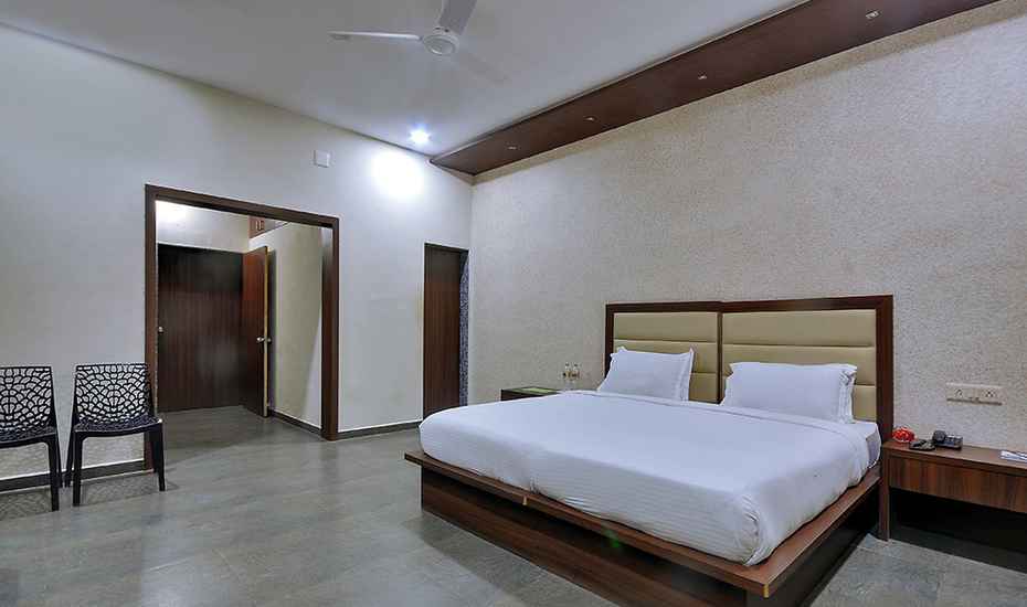 vishal lords inn gir forest pure veg