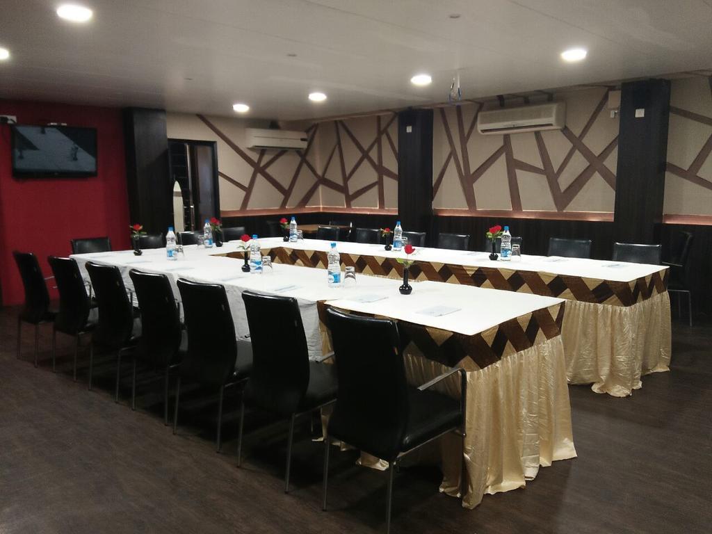 Hotel Simran ( Raipur Junction ),Chhattisgarh>>Raipur,3 star
