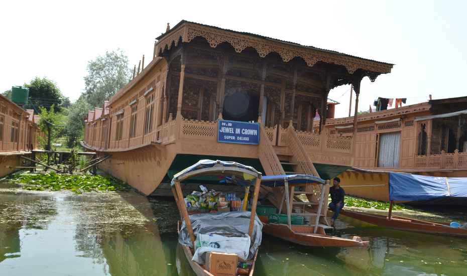 The Jewel In Crown Houseboats,Nageen Lake,5 star