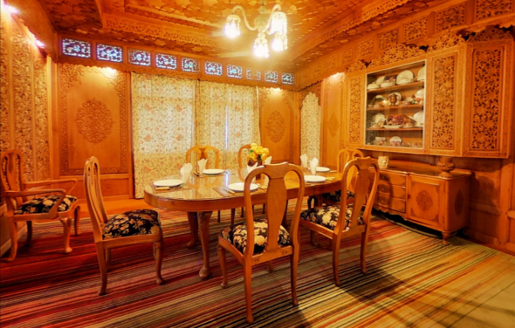 The Jewel In Crown Houseboats,Nageen Lake,5 star