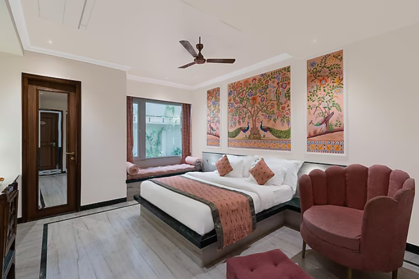 panna vilas a lake facing boutique hotel