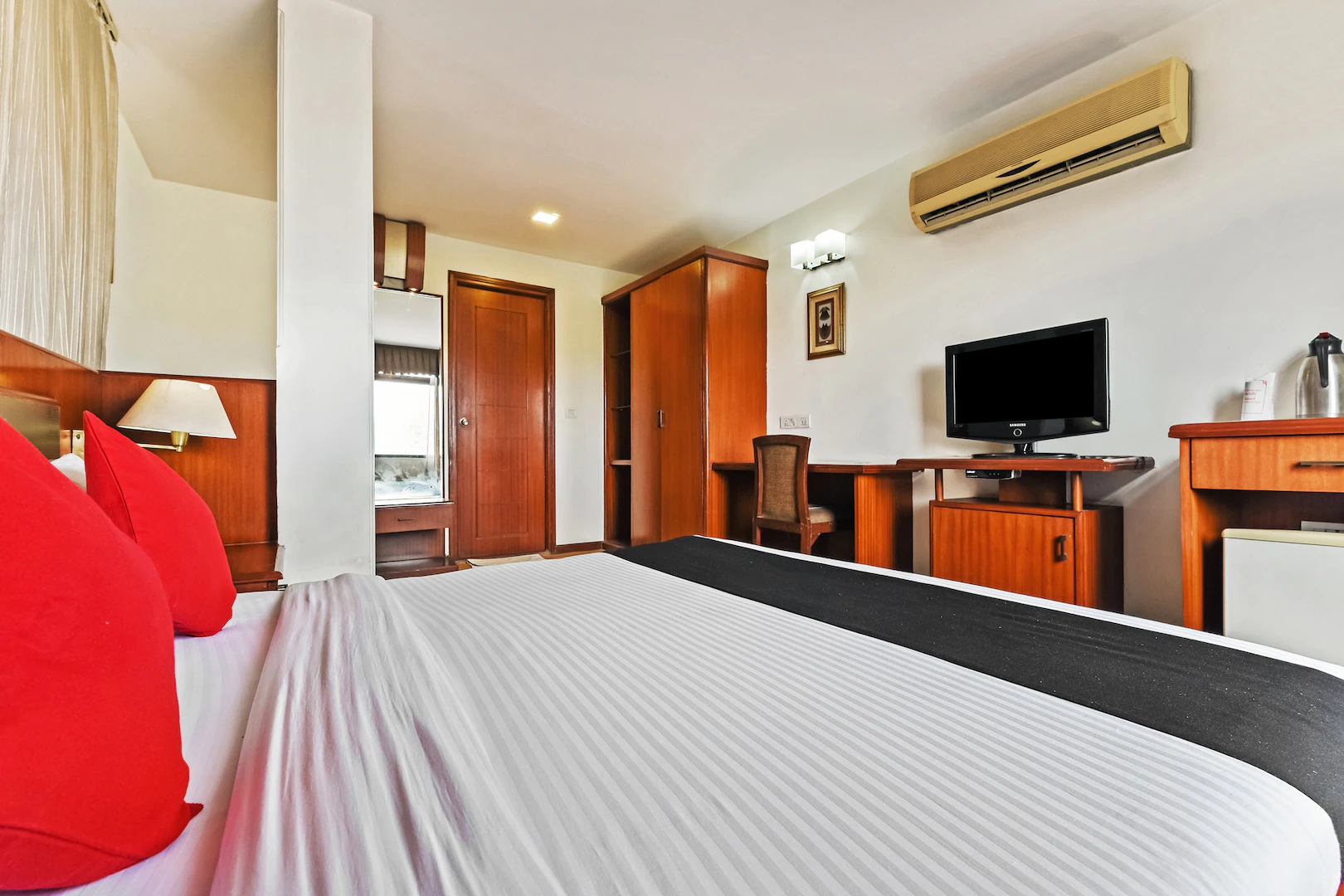 hotel royal empire
