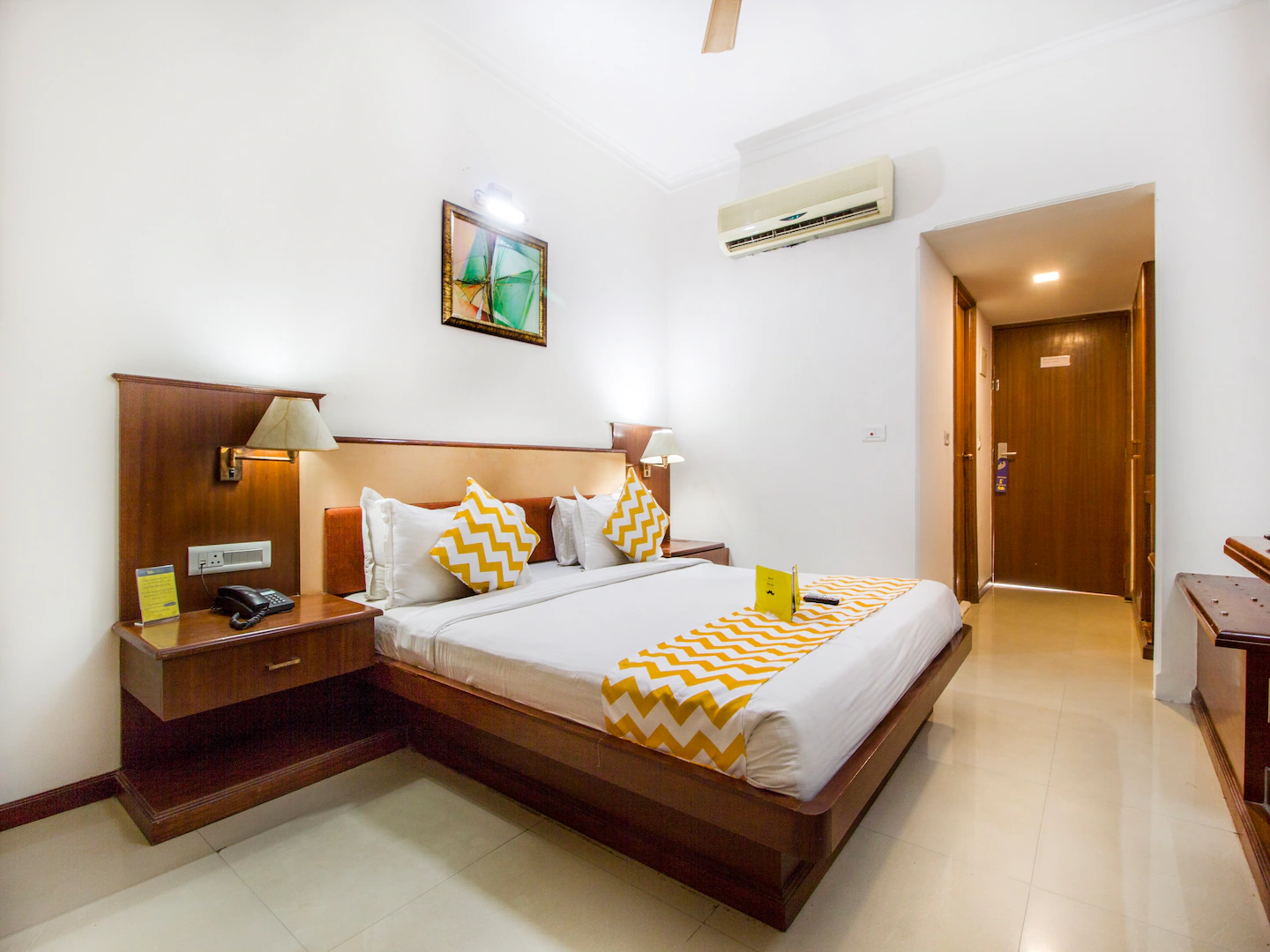 hotel royal empire