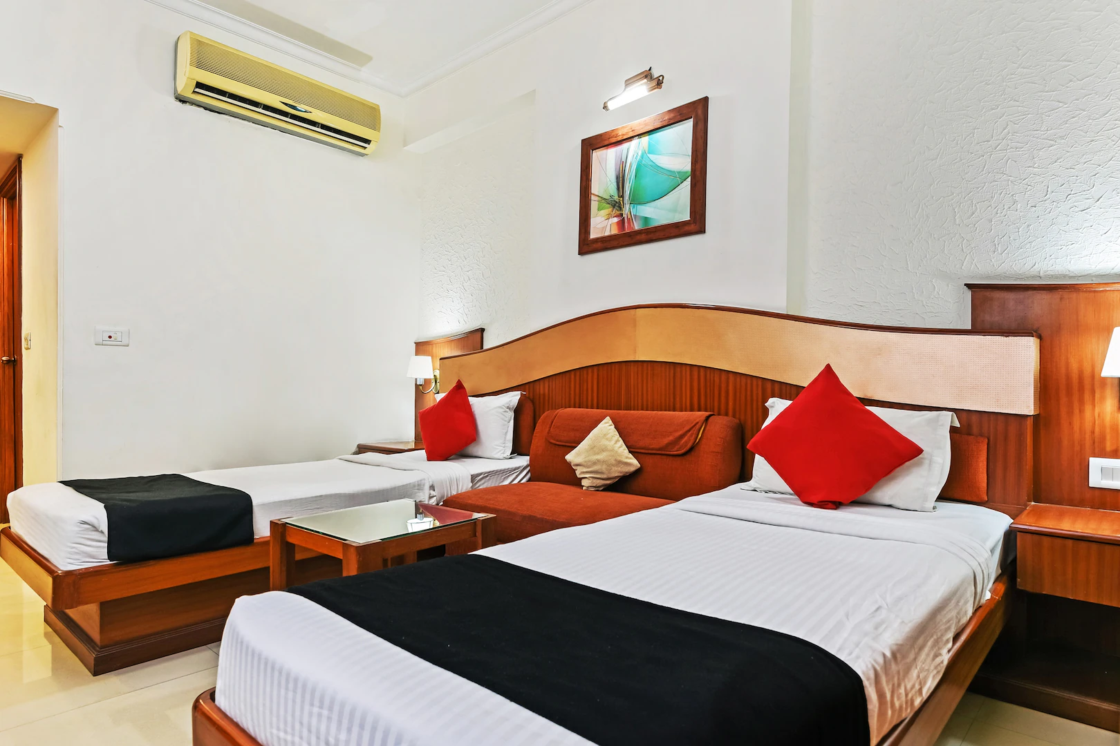 hotel royal empire