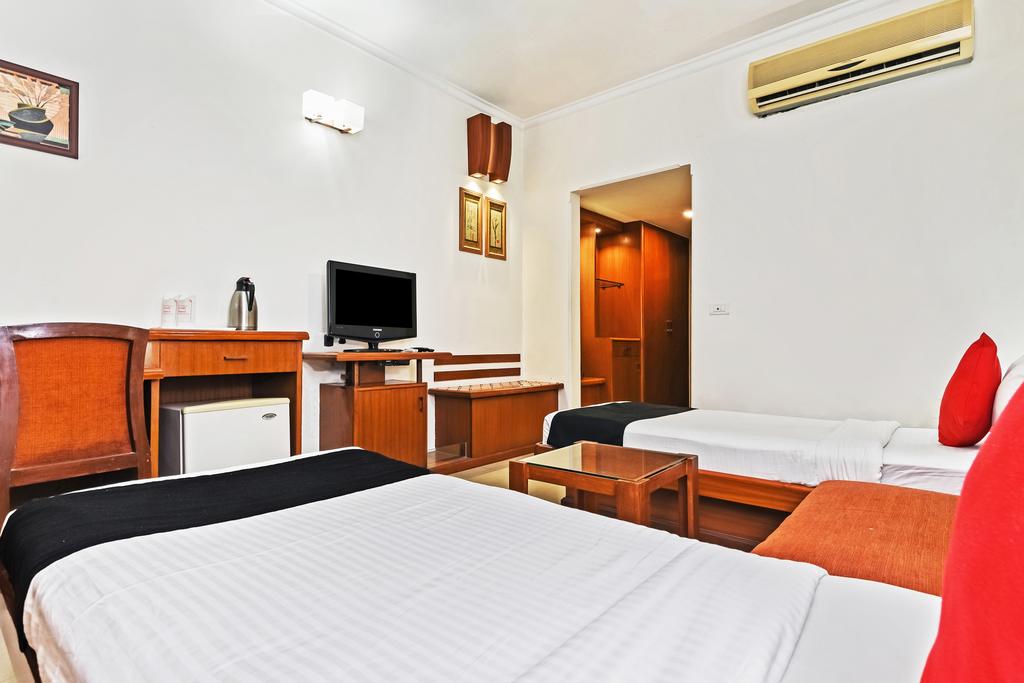 hotel royal empire