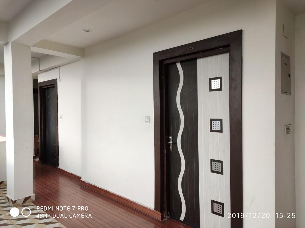 Hotel Green Woods,Fatehpur>>Dharamshala,3 star