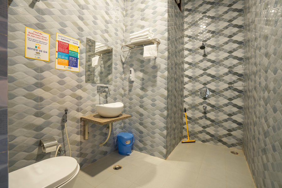 gostops rishikesh lakshman jhula hostel