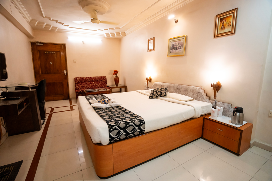 hotel grand arjun