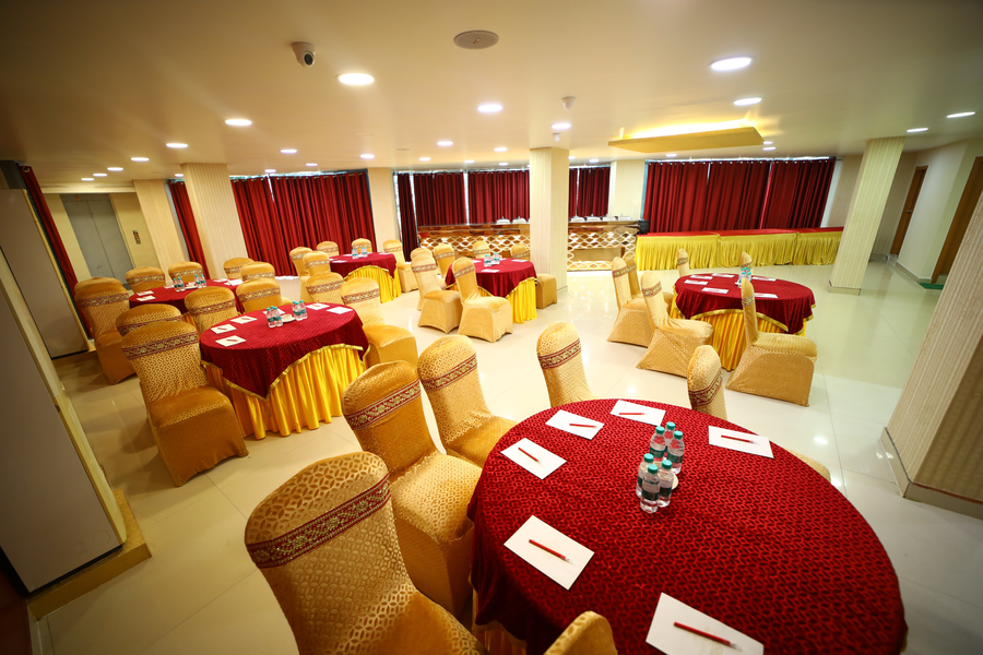 the red velvet hotel