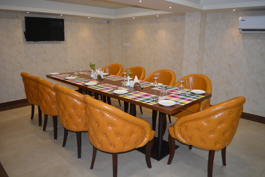The Red Velvet Hotel,Shri Krishna Puram, Patna,4 star
