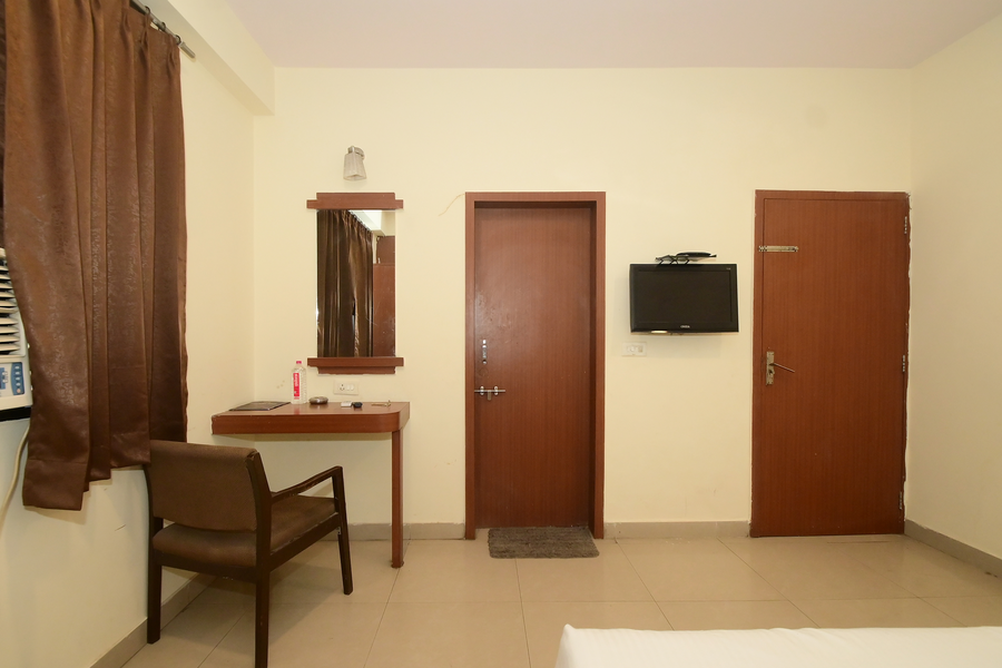 Hotel Ankur Palace,C-Scheme,3 star