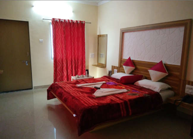 shivneri holiday resort