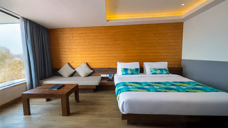 yashshree sanderling