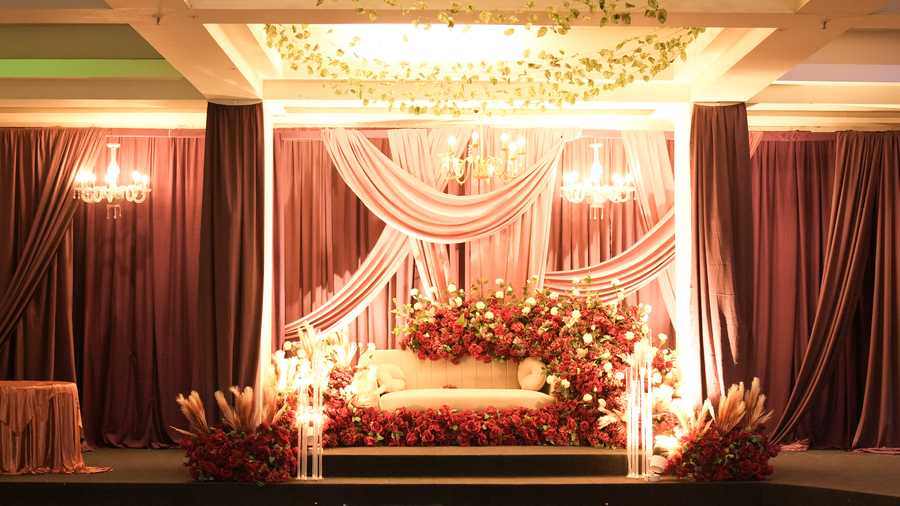 Yashshree Sanderling,Near Mall Road,4 star
