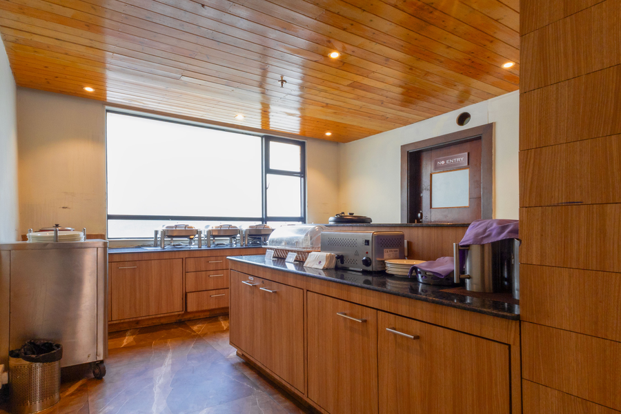 yashshree sanderling