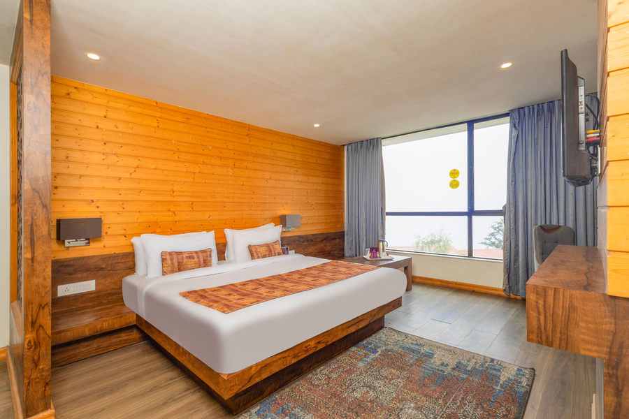 yashshree sanderling