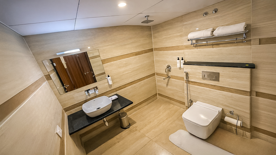 yashshree sanderling