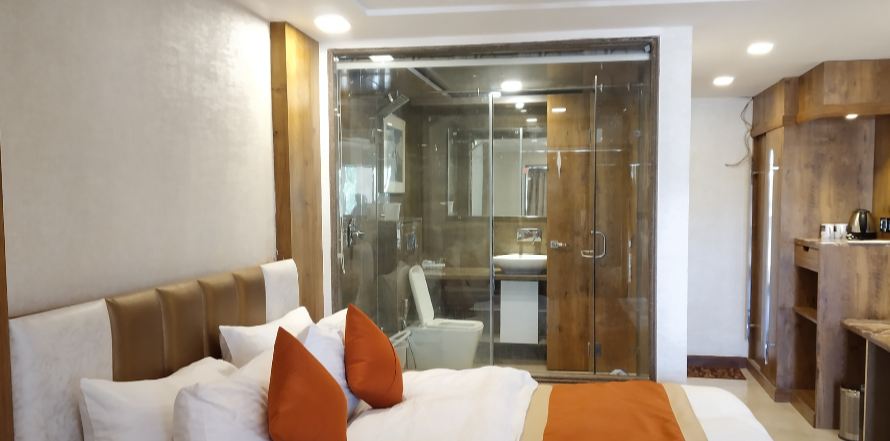 hotel dev residency 350 meters from nakki lake