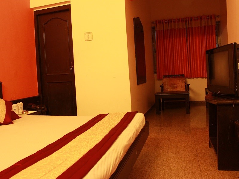 hotel dev residency 350 meters from nakki lake