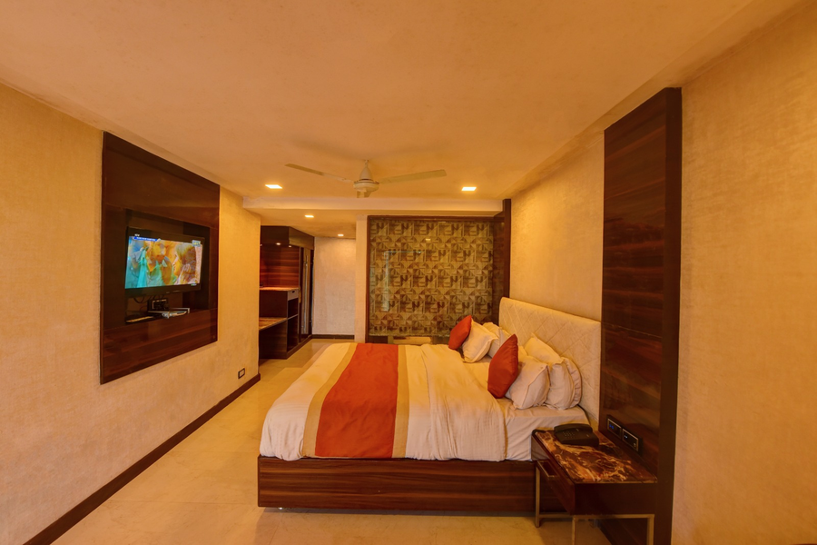 hotel dev residency 350 meters from nakki lake