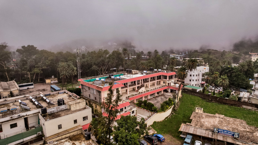 hotel dev residency 350 meters from nakki lake